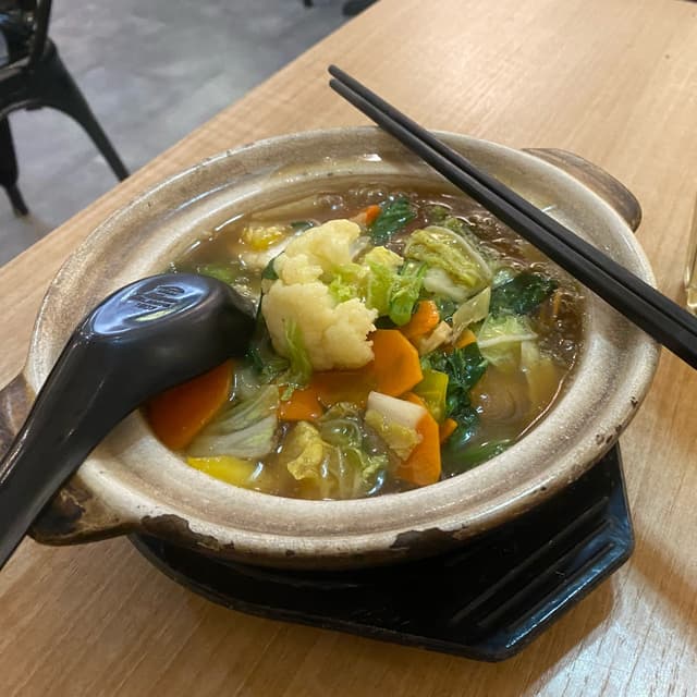 Foto do prato “Claypot Noodle”