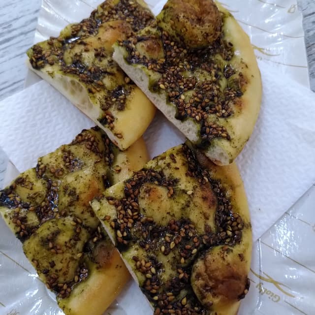 Photo of the dish “Manāqīsh”