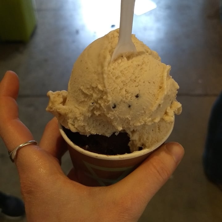 photo of Alchemy Helado De Tahini shared by @julipb on  05 Oct 2022 - review