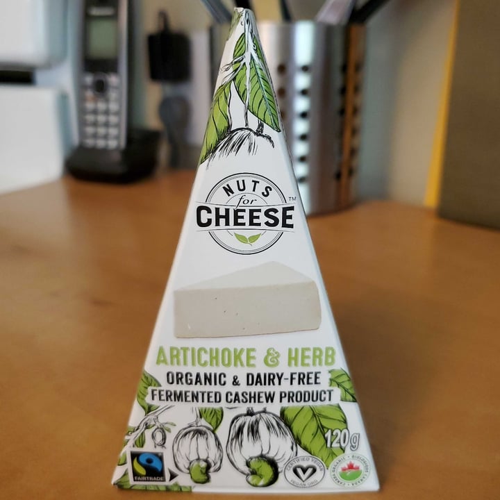 photo of Nuts For Cheese Smoky Artichoke and Herb shared by @katoctmay on  26 Jun 2021 - review