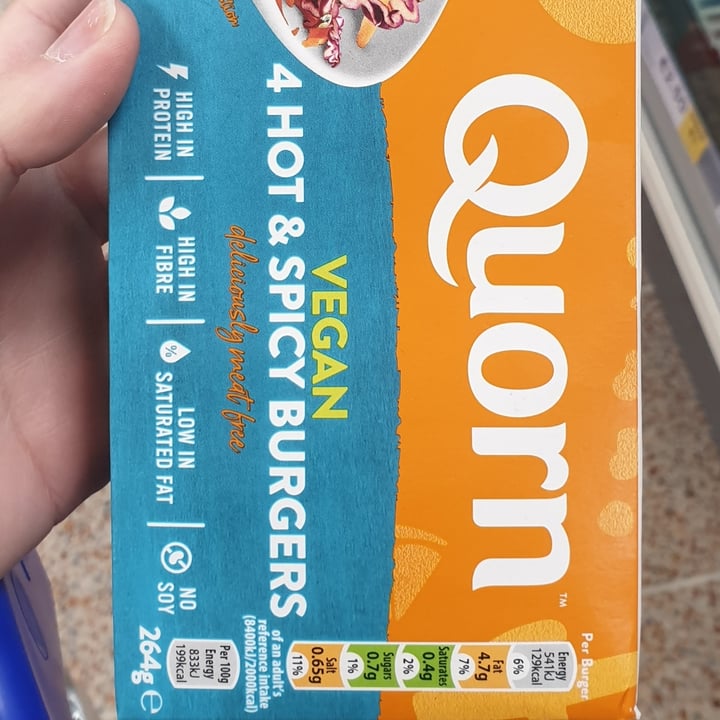 review photo of Quorn Vegan Hot & Spicy Burgers shared by @analaisamatos on 03 May 2022 - review