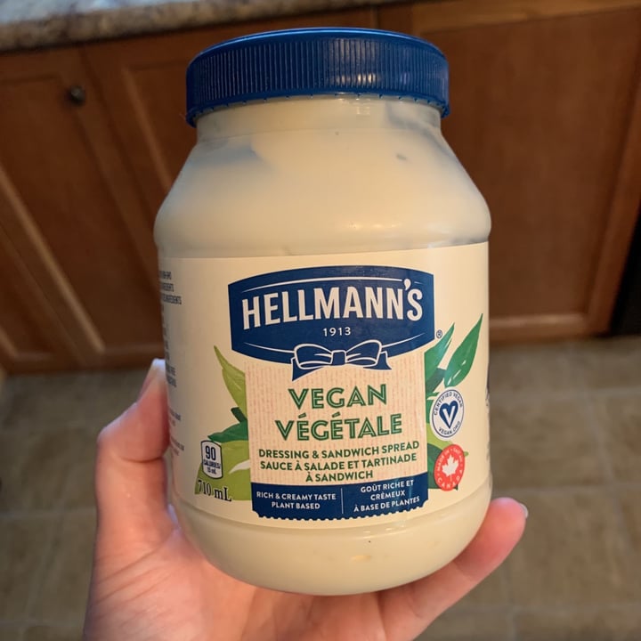 photo of Hellmann’s Dressing & Spread shared by @linnyrw on  08 Jun 2021 - review