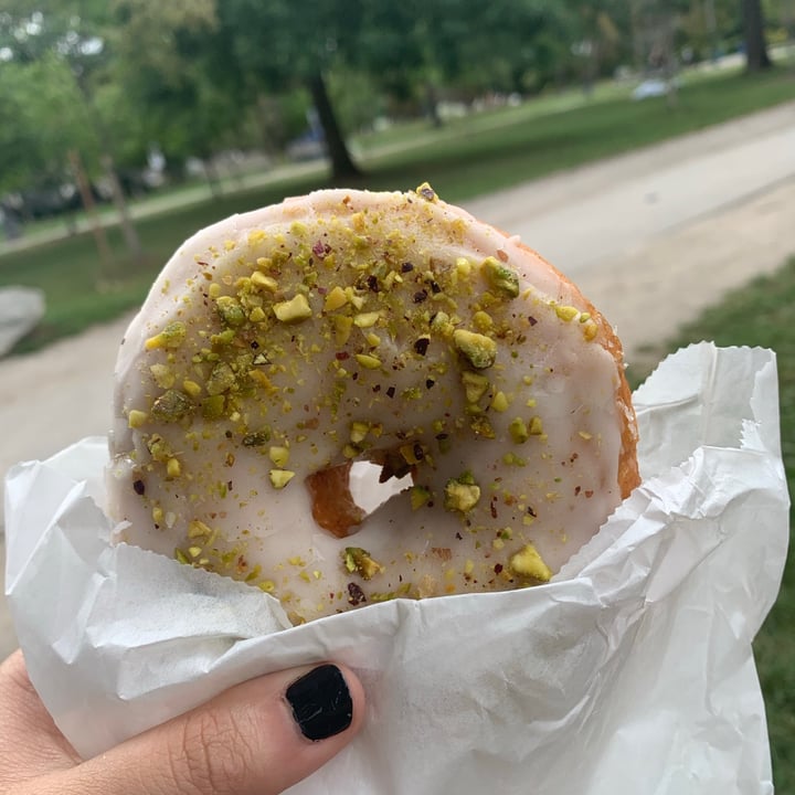 photo of bloomer's on Queen Rose Water Pistachio Donut shared by @alternativevegan on  11 Sep 2020 - review