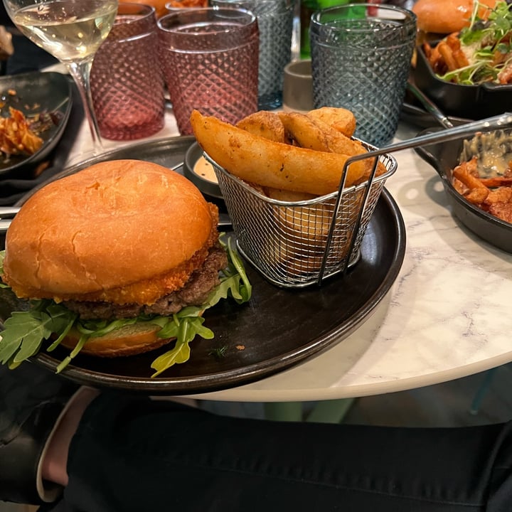 review photo of Bvrger by Christian Ventura Mamma Mia shared by @anivvia on 04 Dec 2022 - review
