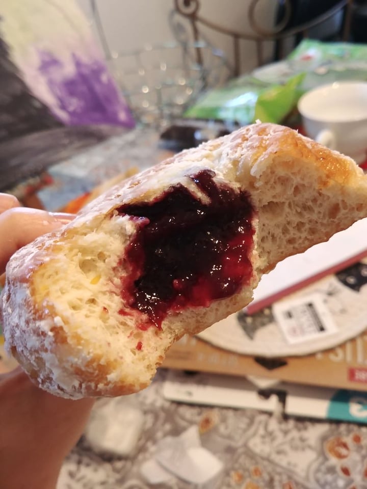 photo of Donut Monster Concord Grape Donut shared by @lunatoon17 on  02 Nov 2019 - review