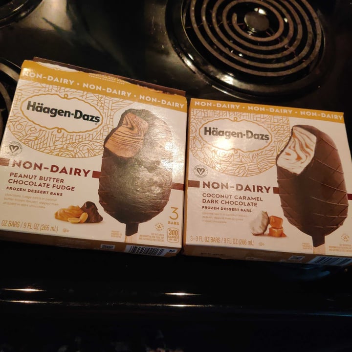 photo of Häagen-Dazs Non-Dairy Peanut Butter Chocolate Fudge Bars shared by @lifefoodie on  18 Jun 2021 - review