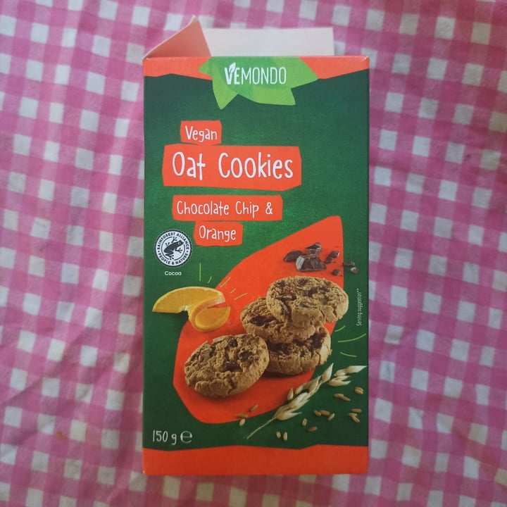 photo of Vemondo  Oat cookies - Choc Chunks and Orange shared by @giudymorale on  30 Oct 2022 - review