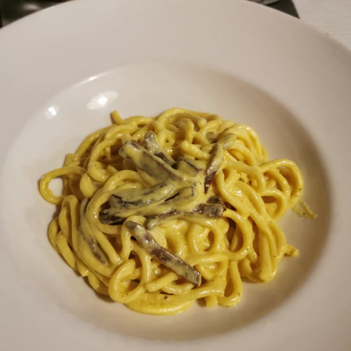 photo of Ristorante Vegano Biologico La Lanterna Bigoli alla carbonara vegetale shared by @polpettina on  05 Jun 2022 - review