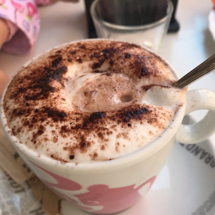 photo of Sorelle Fontebasso Patisserie cornetto, muffin, biscotti e cappucino vegan shared by @bebetta on  12 Jun 2022 - review