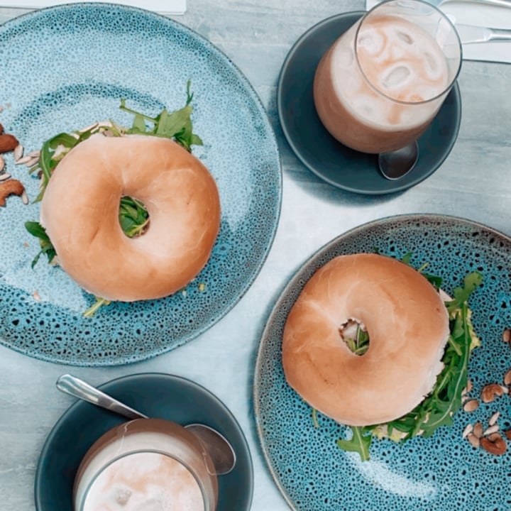 review photo of The Laneway On Ebenezer Halloumi and avocado bagel shared by @pariscondina on 12 Oct 2020 - review
