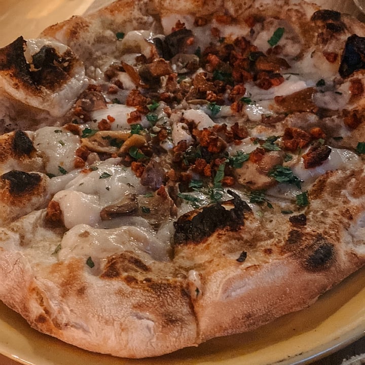 photo of Purezza - Vegan Pizza Camden The One With The Truffle shared by @belliebone2022 on  13 Nov 2022 - review