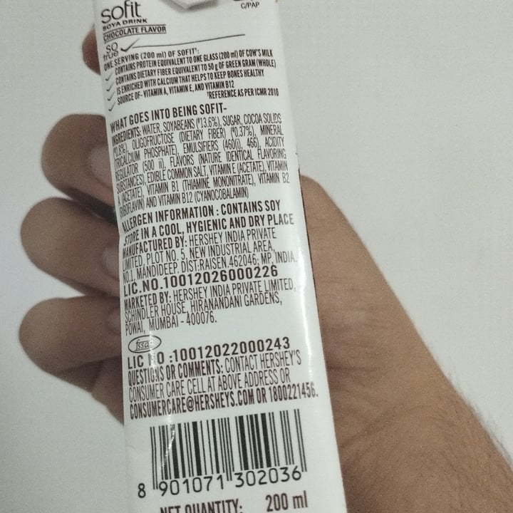 photo of Sofit Soya Drink Chocolate Flavour shared by @tanay-parekh on  17 Dec 2022 - review