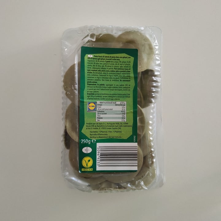 review photo of Vemondo Medaglioni Agli Spinaci, Broccoli e Olive Nere shared by @saretta26 on 02 Aug 2022 - review