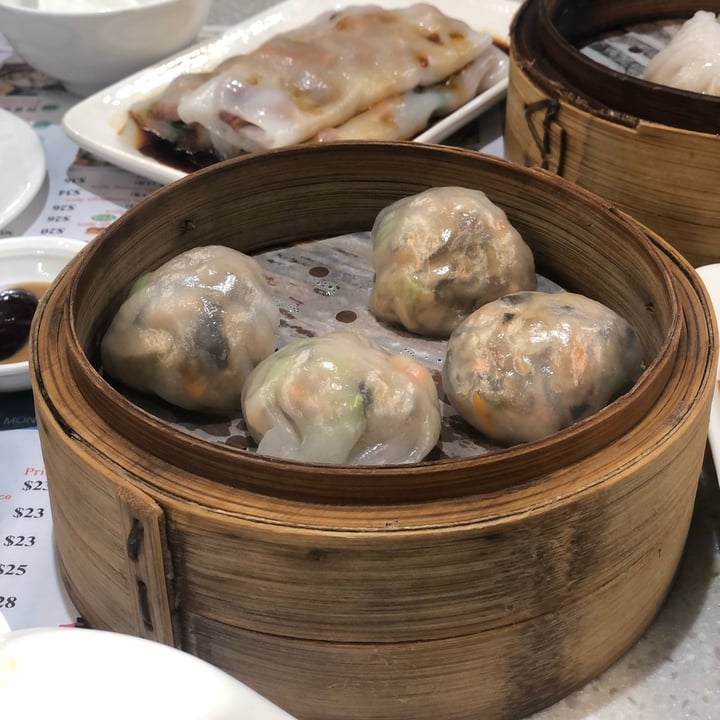photo of One Dim Sum Vegetables Dumplings shared by @olia on  30 Oct 2022 - review