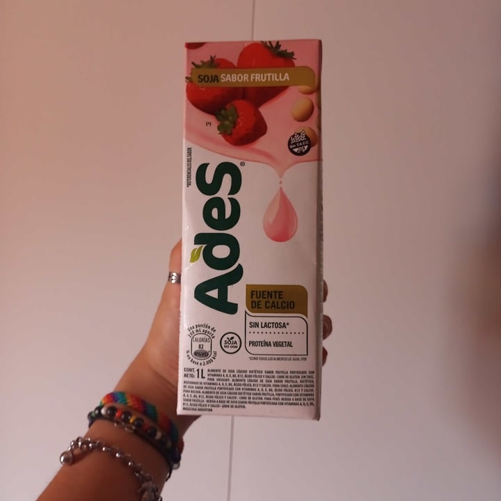 photo of Ades Soja sabor Frutilla shared by @fersitalol on  23 Nov 2021 - review