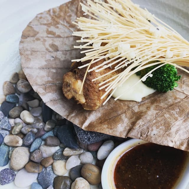 Photo of the dish “Grill Summer Mushroom Steak on “Pu-Ye” Hot Stone”