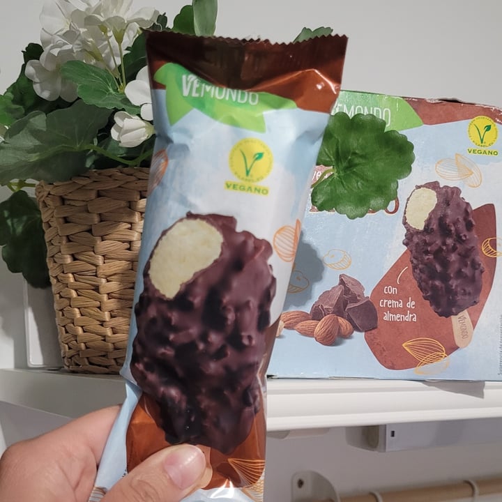 review photo of Vemondo Helado almendrado shared by @ruth17 on 18 Apr 2022 - review