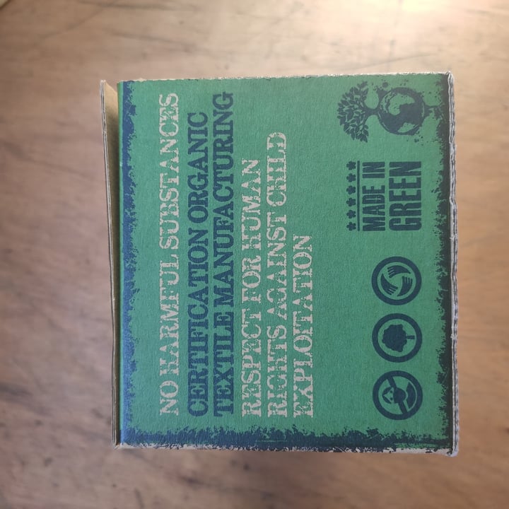 photo of Natural world eco shop Shoes shared by @giuliasullalbero on  28 Mar 2022 - review