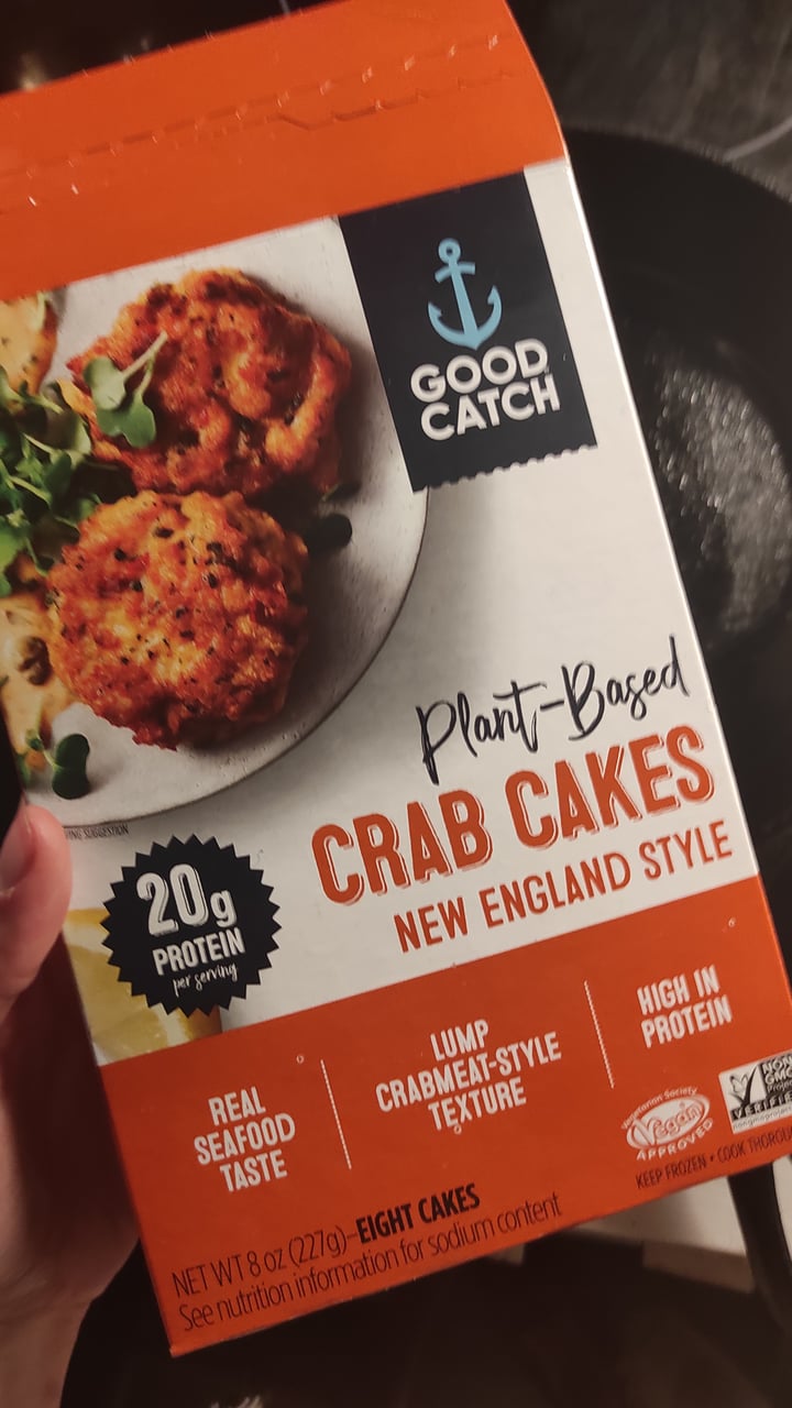 photo of Good Catch Plant-Based Crab Cakes New England Style shared by @sunny4earth on  01 Mar 2022 - review