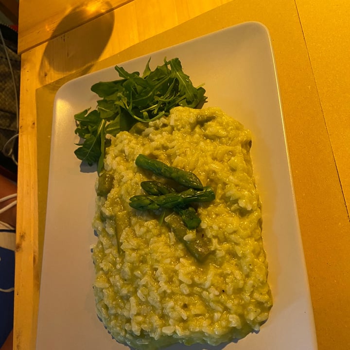 photo of Il Vegano - Firenze Risotto con asparagi e lime shared by @vybesarah on  25 Sep 2021 - review