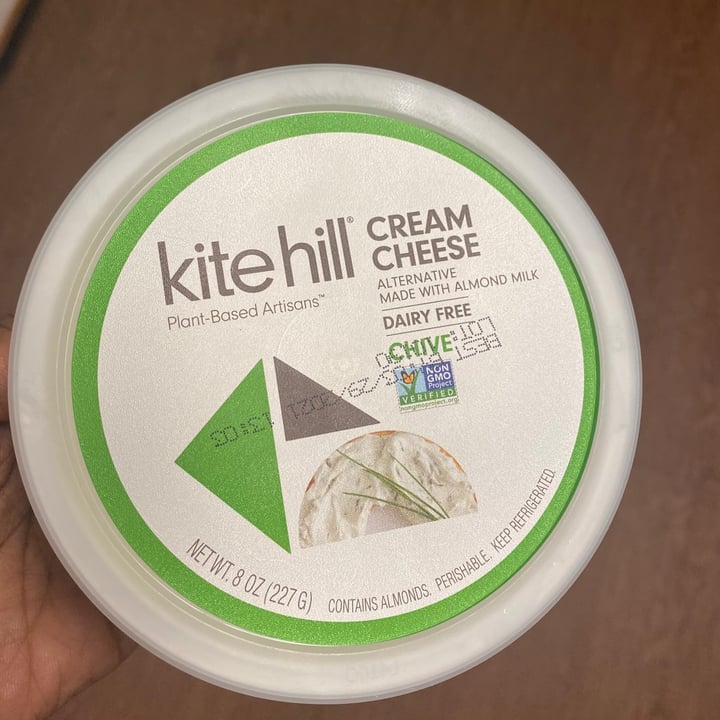 review photo of Kite Hill Cream Cheese Alternative Chive shared by @baby-vegan on 18 Apr 2021 - review