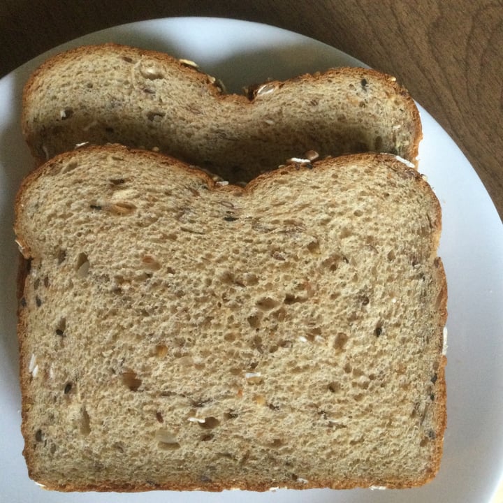 review photo of Arnold Organic 22 grains & seeds Plant-based shared by @pattyrf on 16 Sep 2021 - review
