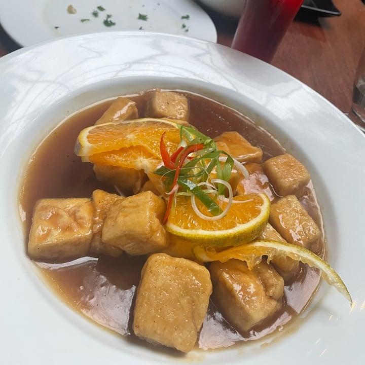 review photo of Tin Jo Asian Restaurant Tofu a La Naranja shared by @veggietico on 29 Jun 2022 - review
