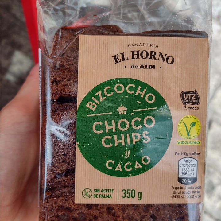 photo of ALDI Bizcocho de choco shared by @bluecarrot on  30 Apr 2022 - review