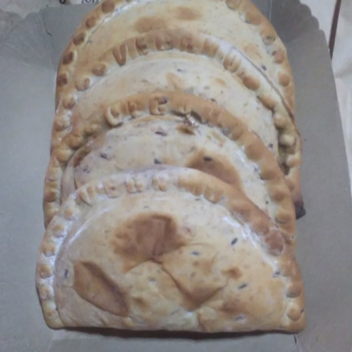 photo of Costumbres Argentinas Empanadas Veganas shared by @agustinaac on  10 Sep 2022 - review