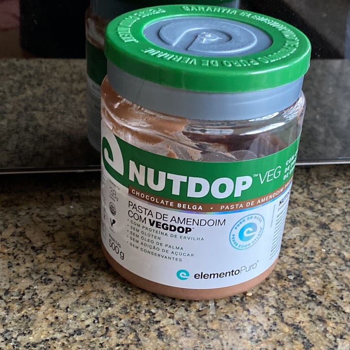 review photo of Elemento Puro VegDop chocolate belga shared by @andressavignardi on 29 Apr 2022 - review