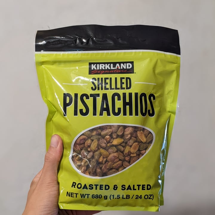photo of Kirkland Signature Shelled Pistachios shared by @stanleyxu94 on  01 Nov 2022 - review