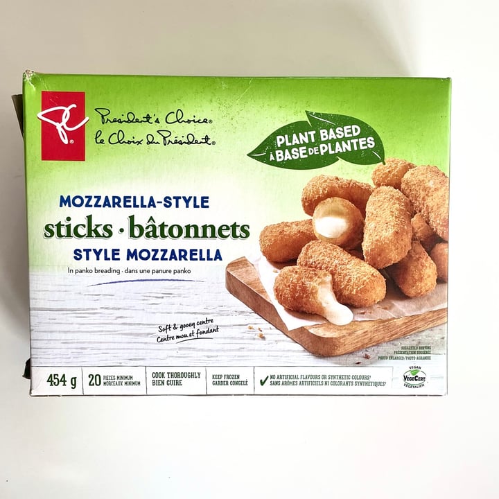 photo of President's Choice Mozzarella-Style Cheese Sticks shared by @gabba on  31 Jul 2021 - review