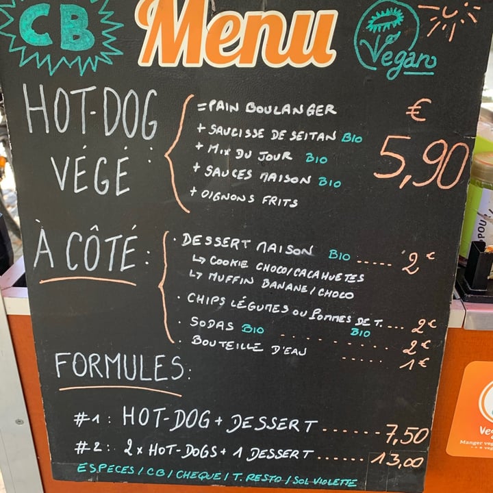 photo of Velo Vege Hot Dog Végé shared by @sevoya on  19 Sep 2021 - review