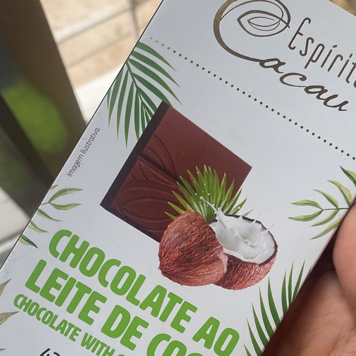 review photo of Espírito Cacau Chocolate Branco ao Leite de Coco shared by @veganizandoodiaadia on 29 Jul 2022 - review
