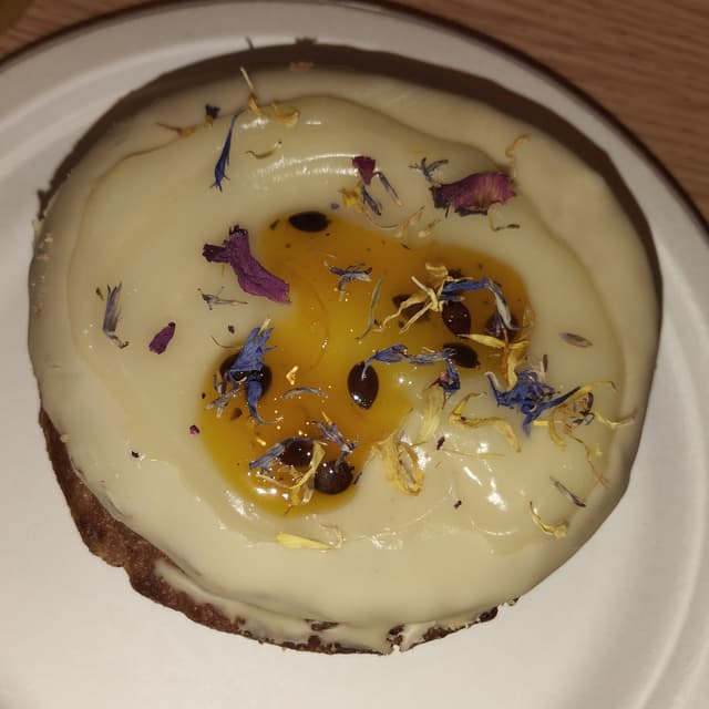 Foto do prato “Kronut Maracuyá”