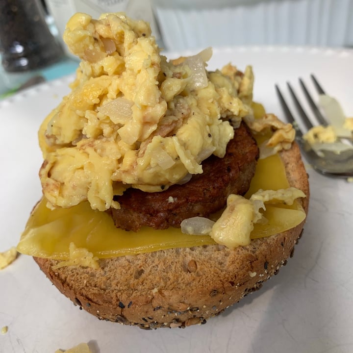 photo of Beyond Meat Beyond Breakfast Sausage Spicy shared by @cayo on  13 Jul 2021 - review