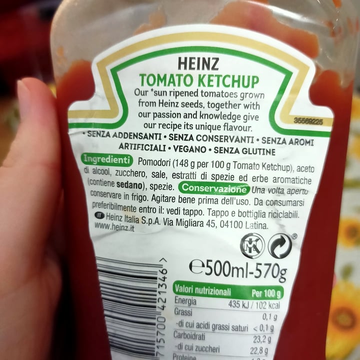 photo of Heinz Tomato Ketchup shared by @camibenet on  25 Nov 2021 - review
