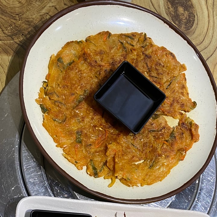 photo of The Boneless Kitchen Yachae Jeon (Vegetable Pancake) shared by @piggy-egg on  15 Dec 2020 - review
