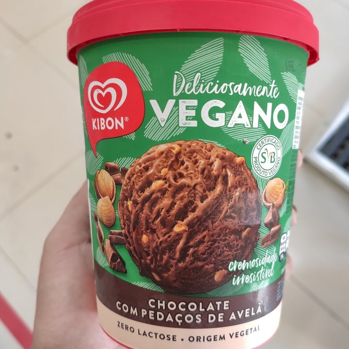 review photo of Kibon Chocolate com Pedaços De Avelã shared by @thaisa333 on 21 Oct 2021 - review
