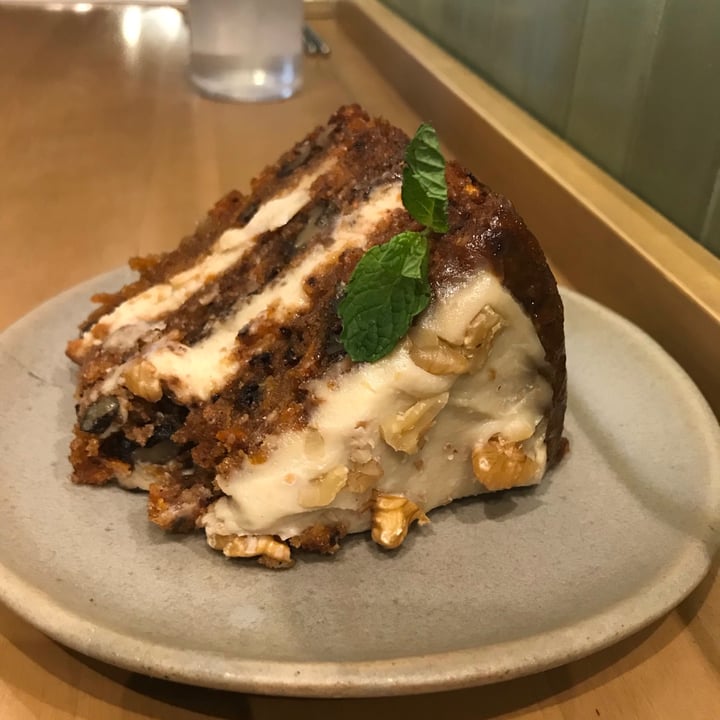 photo of Let it V - Vegan Sushi Carrot cake shared by @sechague on  21 Mar 2021 - review