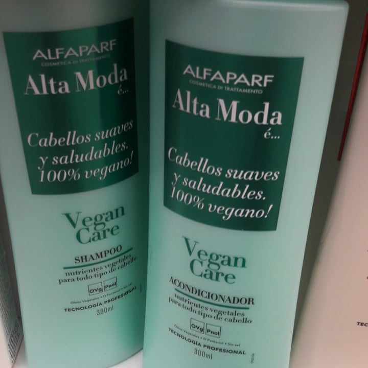 photo of Alfaparf Alta Moda shampoo Vegan shared by @barbalexia on  06 Feb 2021 - review