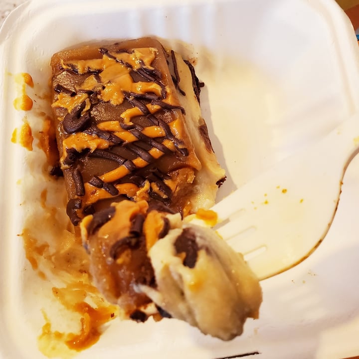 photo of Plant City Snickers Cheesecake shared by @mayganphynix on  02 Jul 2020 - review