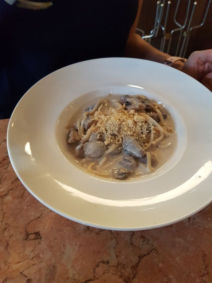 photo of Privé Tiong Bahru Linguine Mushroom ‘Carbonara’ shared by @celinabina0405 on  22 Feb 2020 - review