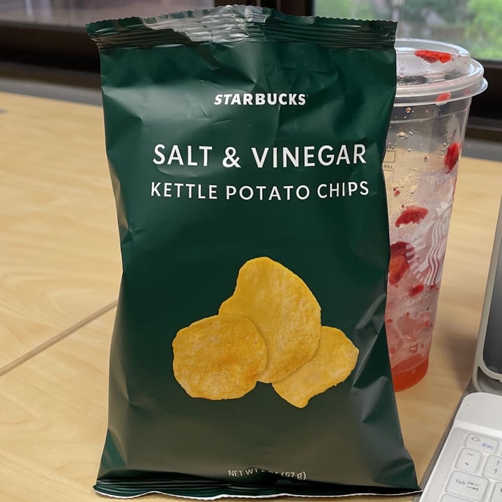 photo of Starbucks Kettle potato chips 🥔 shared by @betsyfrank94 on  23 Mar 2022 - review