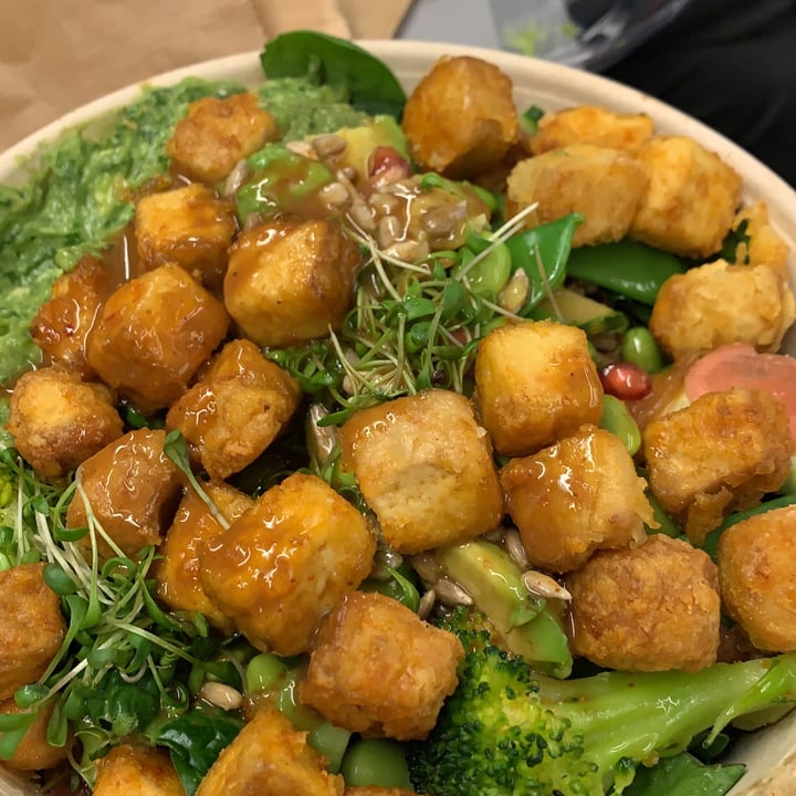 review photo of BEETNUT Green Power (extra guacamole and crunchy tofu) shared by @ninamargni on 01 Dec 2021 - review