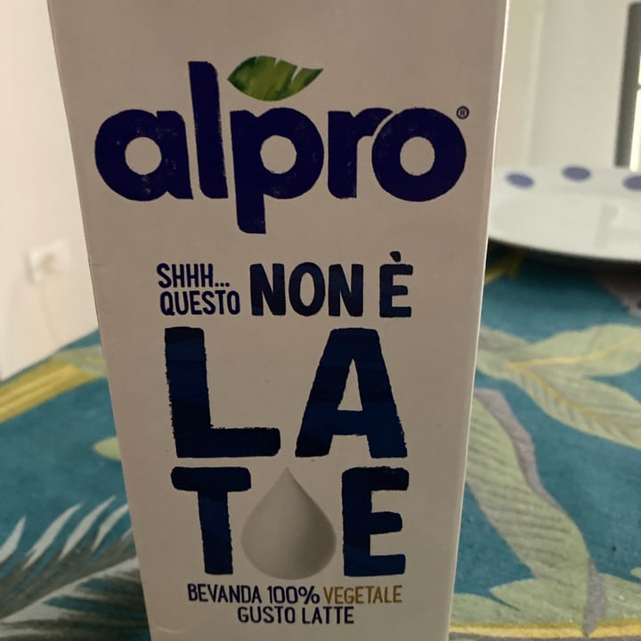 photo of Alpro Shhh...Questo Non è Latte shared by @cico777 on  11 Oct 2022 - review
