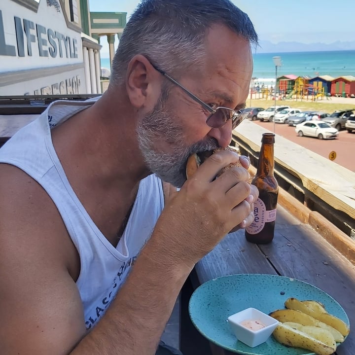 photo of The Commons The Commons BBQ Burger shared by @dwatling on  16 Jan 2022 - review