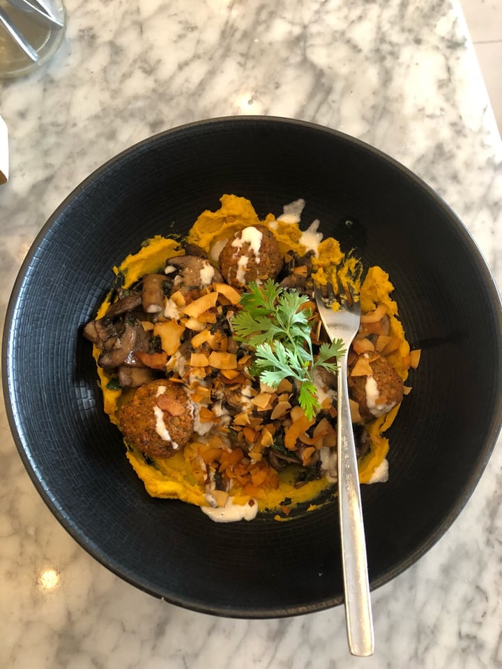 review photo of Cafe Organic Mushroom Stack shared by @rainadila on 07 Nov 2018 - review