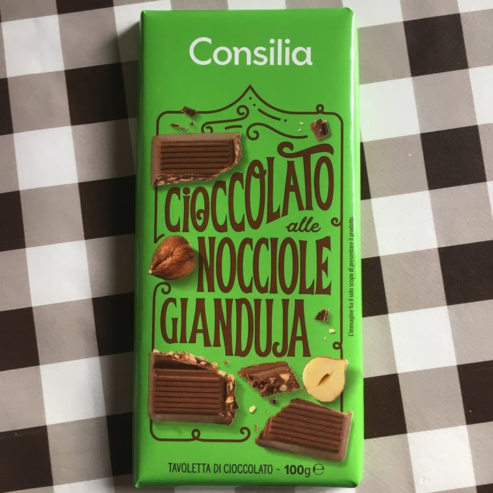 photo of Consilia Cioccolato Alle Nocciole Gianduja shared by @valeriadess on  05 Dec 2022 - review