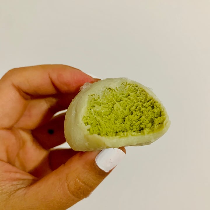 photo of Buono Buono Mochi Ice Green Tea Flavor shared by @mariia on  25 Jun 2020 - review